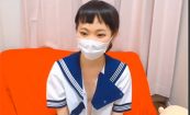 【ライブチャット】短い前髪と貧相な身体が特徴的な制服チャットレディー
